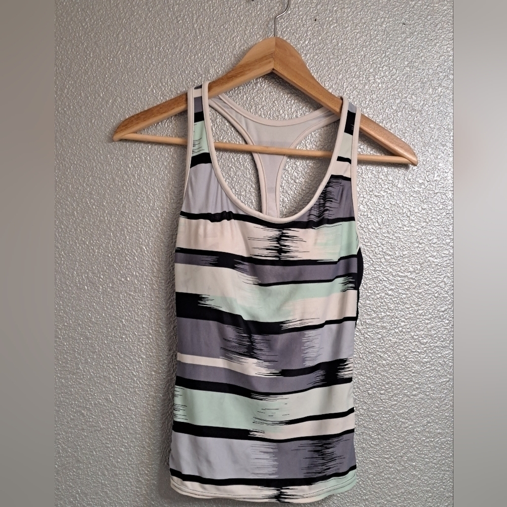 Zero Xposur Razorback Women's Work Out Top   Size 12
